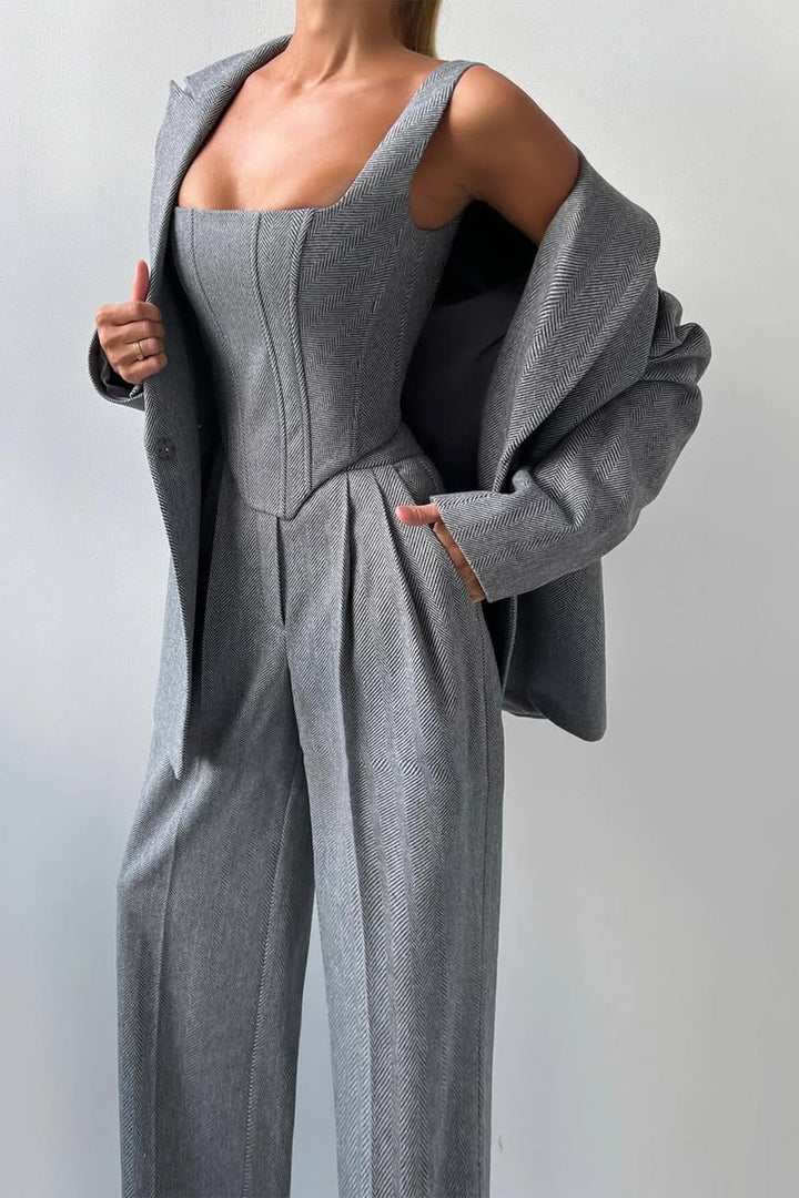 Dolce™ - Conjunto de tres piezas con blazer de doble botonadura