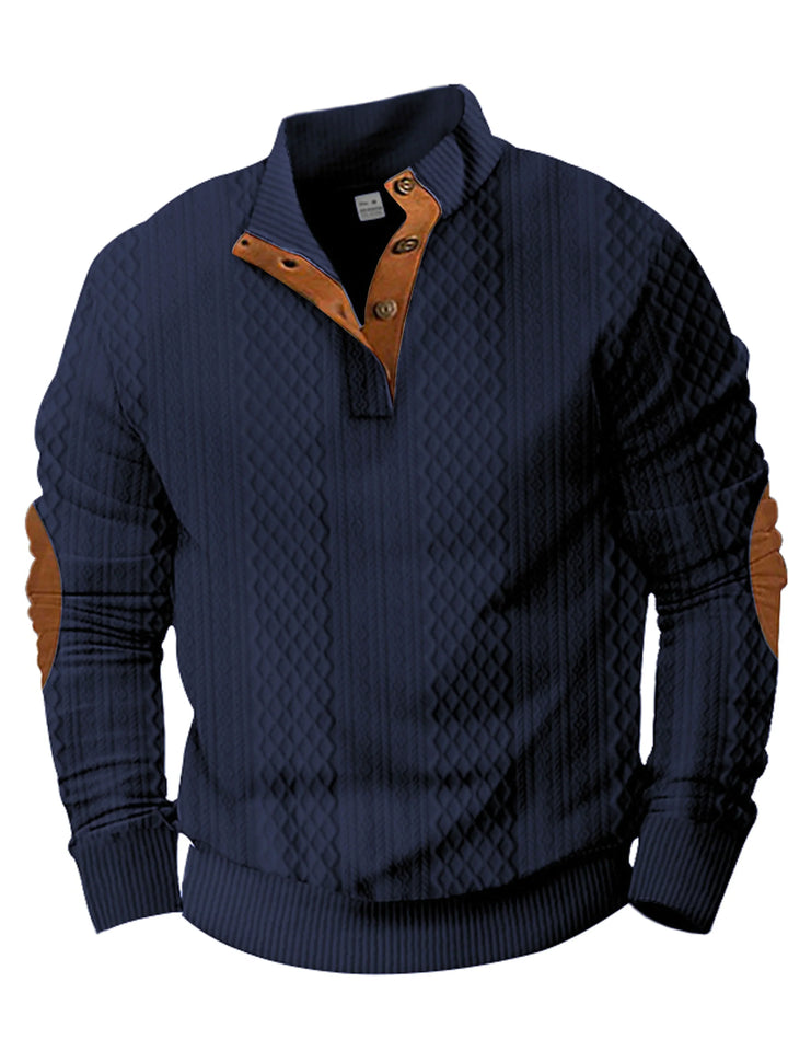 Marc: Suéter de cuello alto jacquard, una fusión de comodidad y estilo clásico.