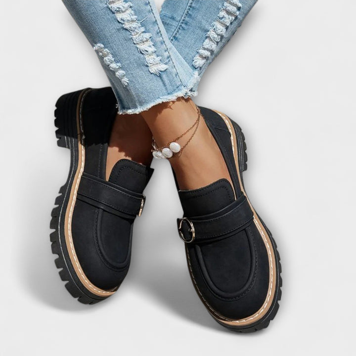 Lora – Zapatilla Legere con Punta Redonda